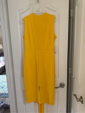 Alexia Admor Bright Yellow Sleeveless Fara Dress